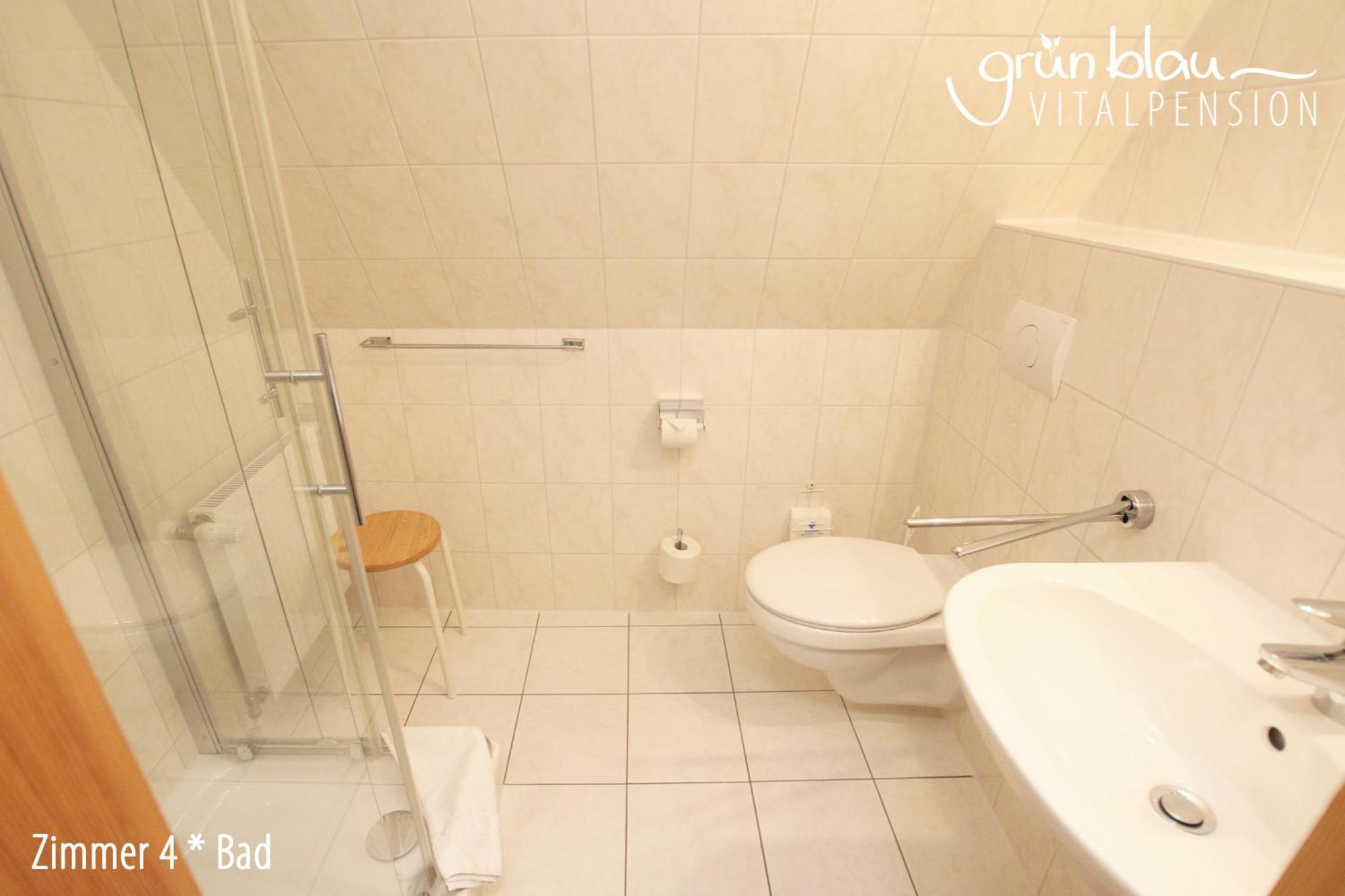 Gruenblau Relax Pension & Apartments Росток Экстерьер фото