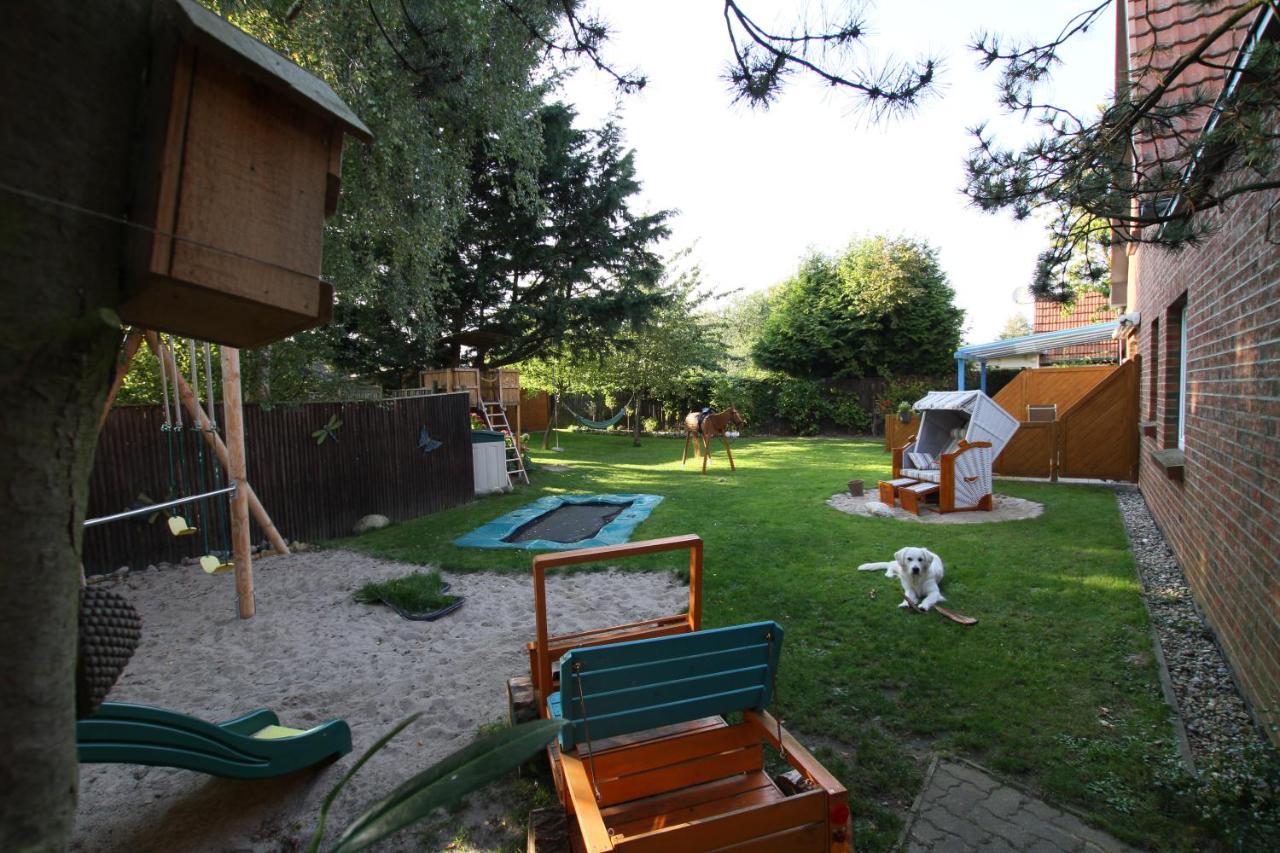 Gruenblau Relax Pension & Apartments Росток Экстерьер фото