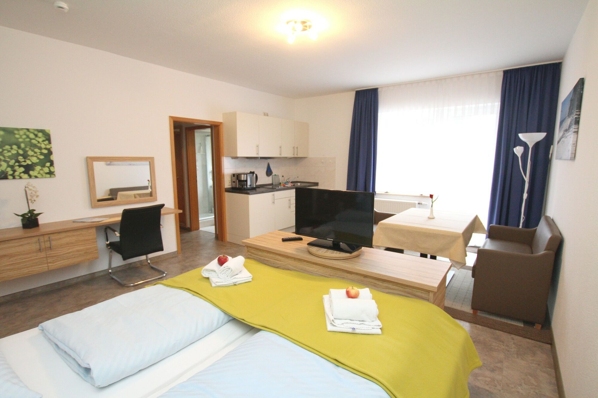 Gruenblau Relax Pension & Apartments Росток Экстерьер фото
